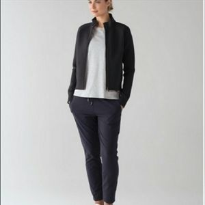 Lululemon on the fly pant